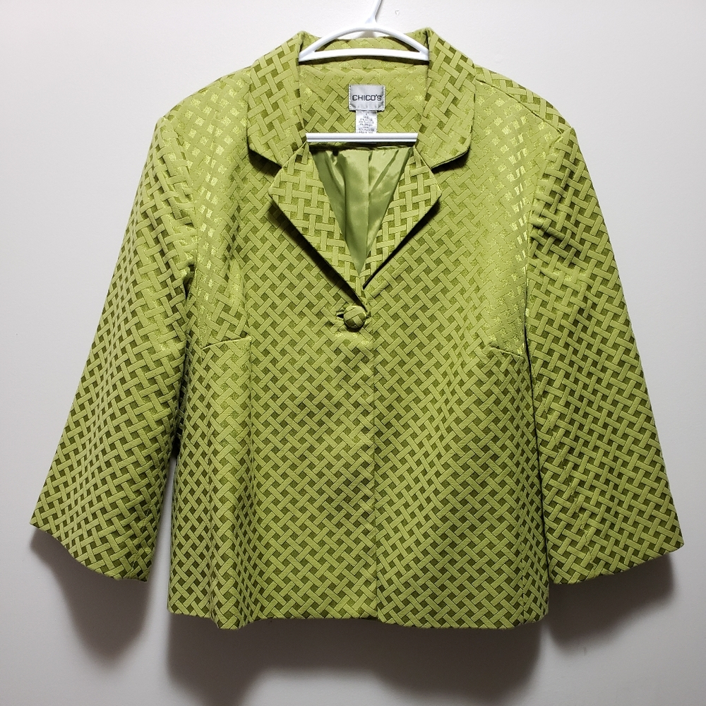 Chico's Cropped One Button Blazer Bell Arms Green Satin lining Women Size 4